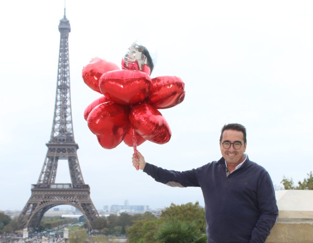 Antonio de Flipoviajes en uno de los mejores destinos de Europa, París