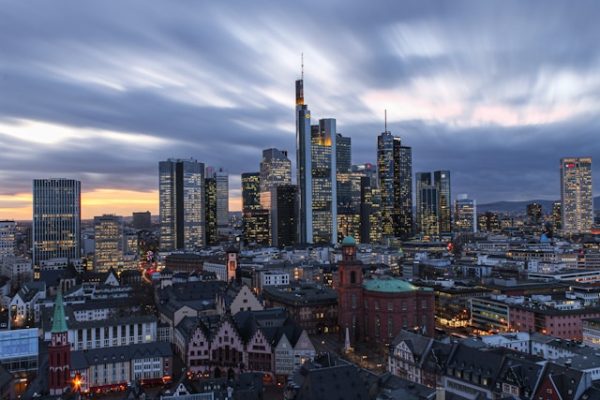 oferta-viaje-alemania-frankfurt-rascacielos