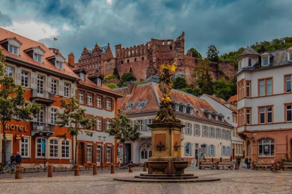 Heidelberg y su castillo sobre el río Neckar