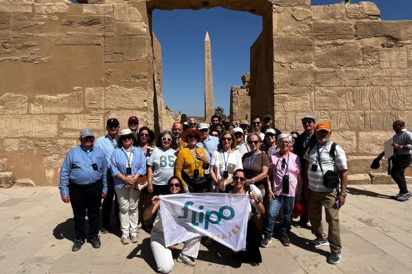 viaje-en-grupo-Egipto-Flipoviajeros- obelisco
