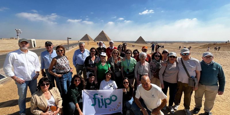 viaje-en-grupo-Egipto- Flipoviajeros-pirámides
