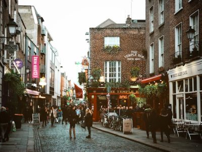 Visita la zona de Temple bar en tu viaje a Dublín